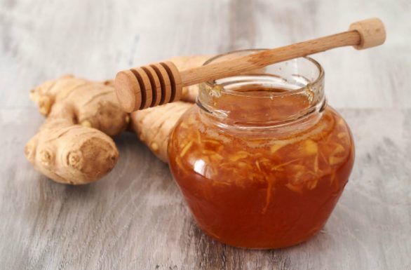 Sự kết hợp mật ong và nước cốt gừng có thể giúp chữa khỏi bệnh trào ngược axit dạ dày.