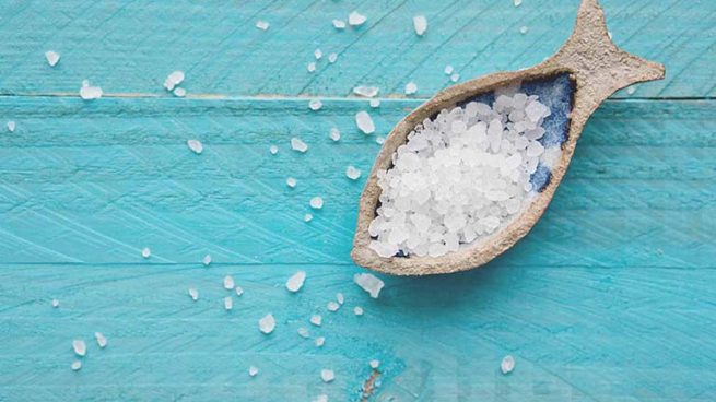 Tắm nước muối chữa viêm da cơ địa được không?