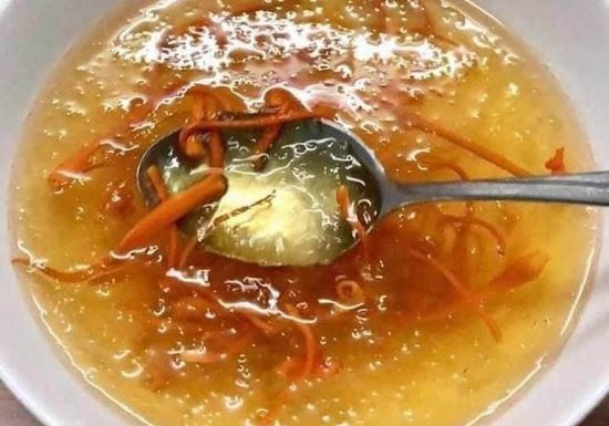 Yến chưng đông trùng hạ thảo có tác dụng gì?